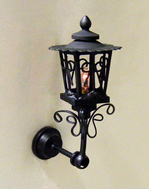 CK4156 Black Up-Arm Coach Lamp by Cir-Kit