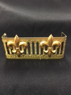 FS77 -2 1/2" GOLD "DBL FLEUR DE LEIS/COLUMN